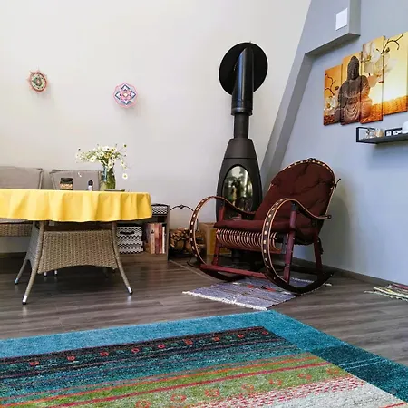 у потічка